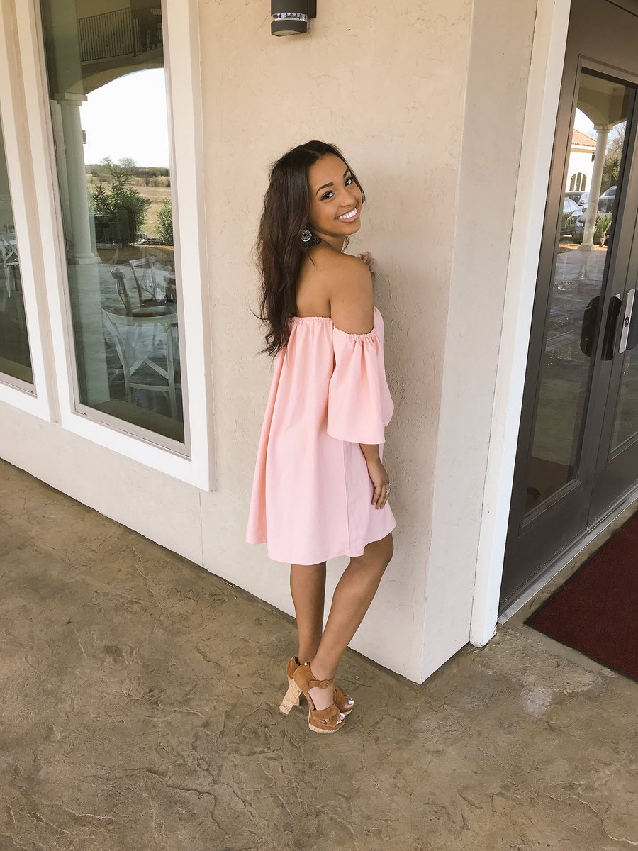 ChristineGashaw's tweet image. Pretty in Pink. 🌸