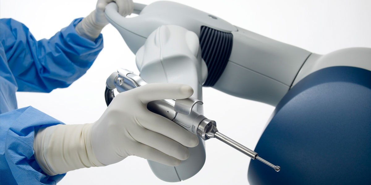 itv_sa's tweet photo. #Health Matters tomorrow at 20h30 with Dr Shaheda Omar and Dr Ebrahim Hoosen discussing "#Robotic #Hip &amp; #KneeReplacement"
#hipreplacement #kneereplacement #roboticreplacement https://t.co/Yrw1UaH4Ui