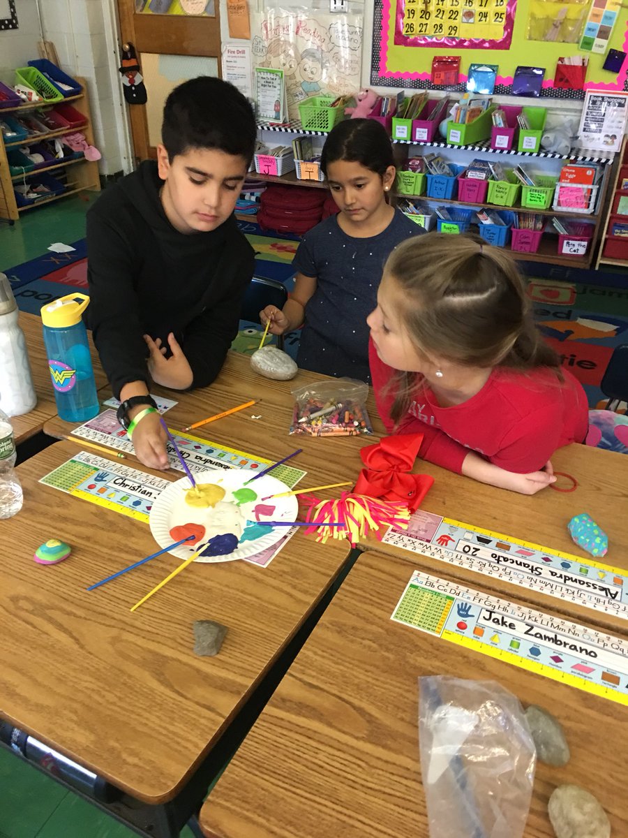 LabrosseKristy's tweet photo. 2-L took on Mission Possible today. Spreading kindness through kindness rocks. Be on the lookout 👀 for #NMRocks. @SGrompone @NMGibbs_NJ https://t.co/O8l9ZuQHnO