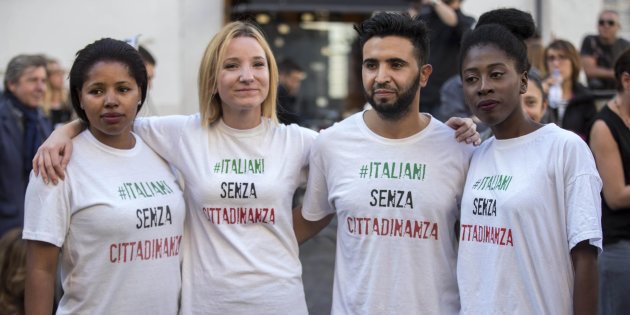 zazoomblog's tweet photo. Riprende lo sciopero della fame a staffetta a sostegno dello Ius Soli #Riprende #lo #sciopero #della #fame #a ... https://t.co/jkY8mpFSVu https://t.co/BspRqQGxHW