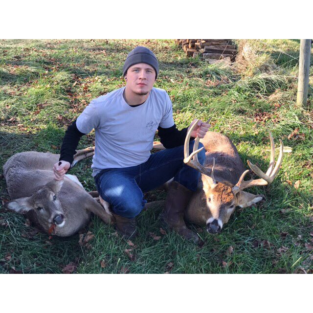 emmajellison216's tweet photo. catch him on the outdoors channel 🦌 https://t.co/V3MTBiqbRQ