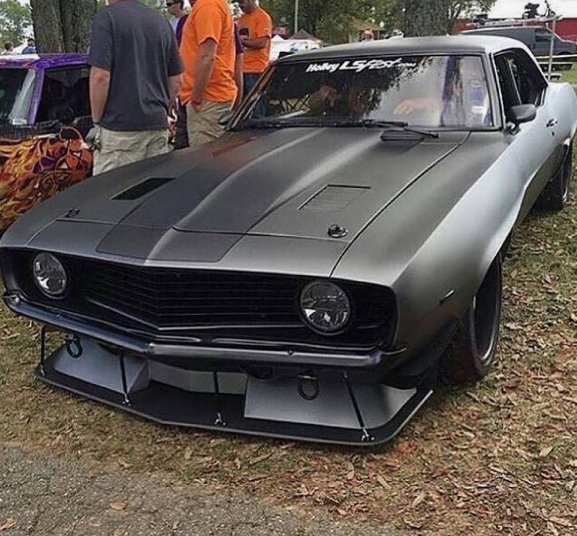 MarjinalAraba's tweet photo. “Psikopat”
     1969 Chevrolet Camaro https://t.co/9EOkV3mxUy