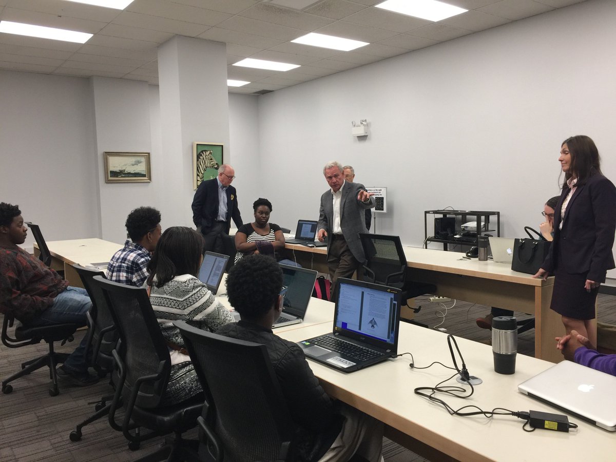 mdaworks's tweet photo. MDA Executive Director @GlennMcCJr , Executive Director of the MCCB Dr. Andrea Mayfield, and @InnovateMS ’s Richard Sun discussed the many opportunities available to #coders today at the Jackson-based Mississippi Coding Academy. #MSWorks #MSCodingAcademy https://t.co/dnyjPg6Ysy