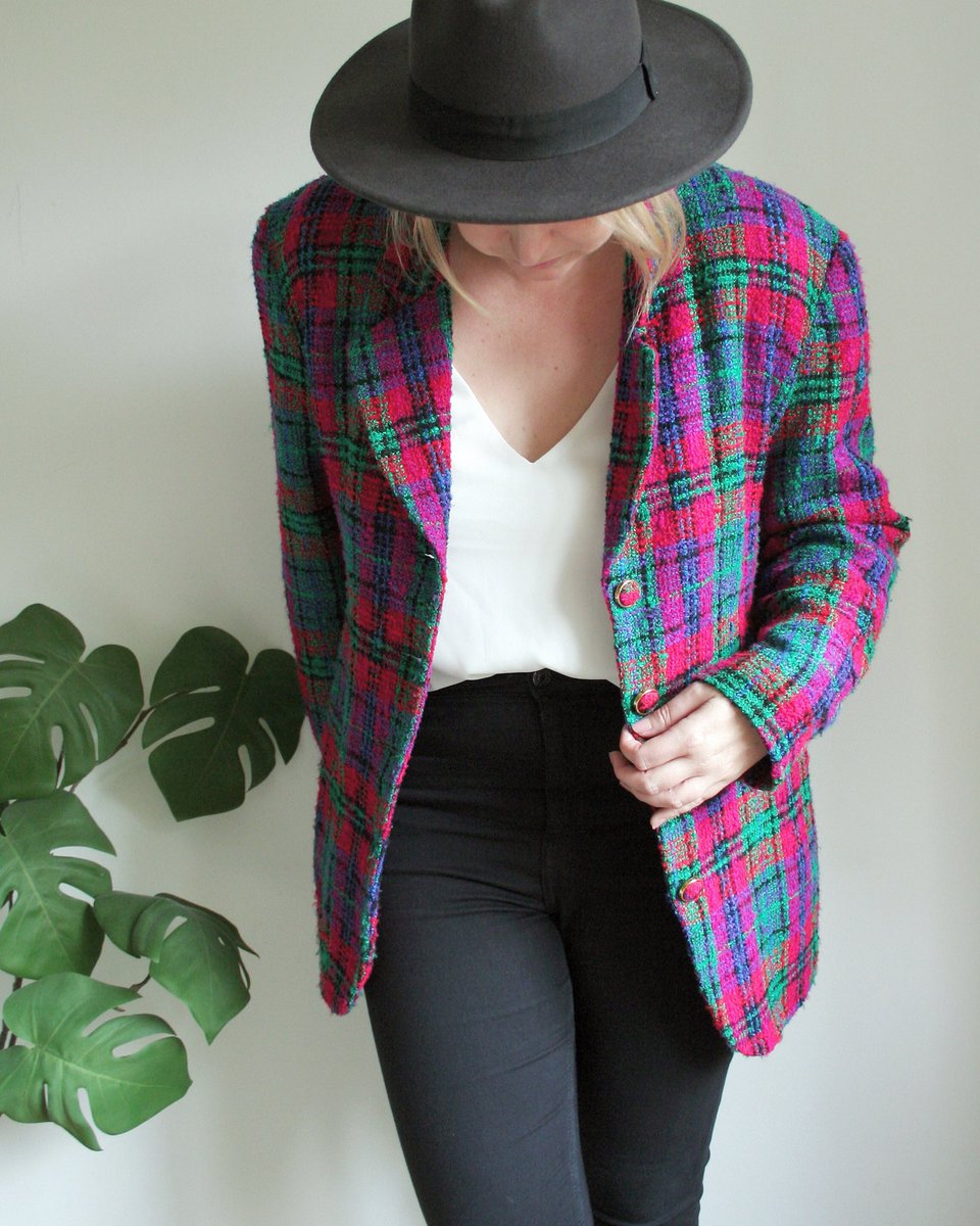 Funky vintage 80’s blazers a plenty in store in our @ASOSMarketplace boutique at the moment #vintagefashion #asosmarketplace