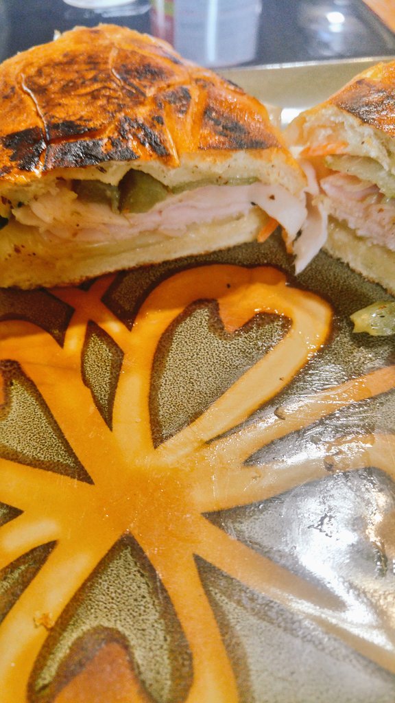 SweetnSvry's tweet photo. #Cubano sandwiches #itswhatsforlunch #delicious #Food https://t.co/8gRZeTbvvM
