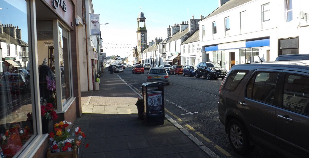 DumfriesArea's tweet photo. Castle Douglas in Dumfries and Galloway good for local shops and food https://t.co/fNe1aCAkv1 https://t.co/i4M9E9pGUw