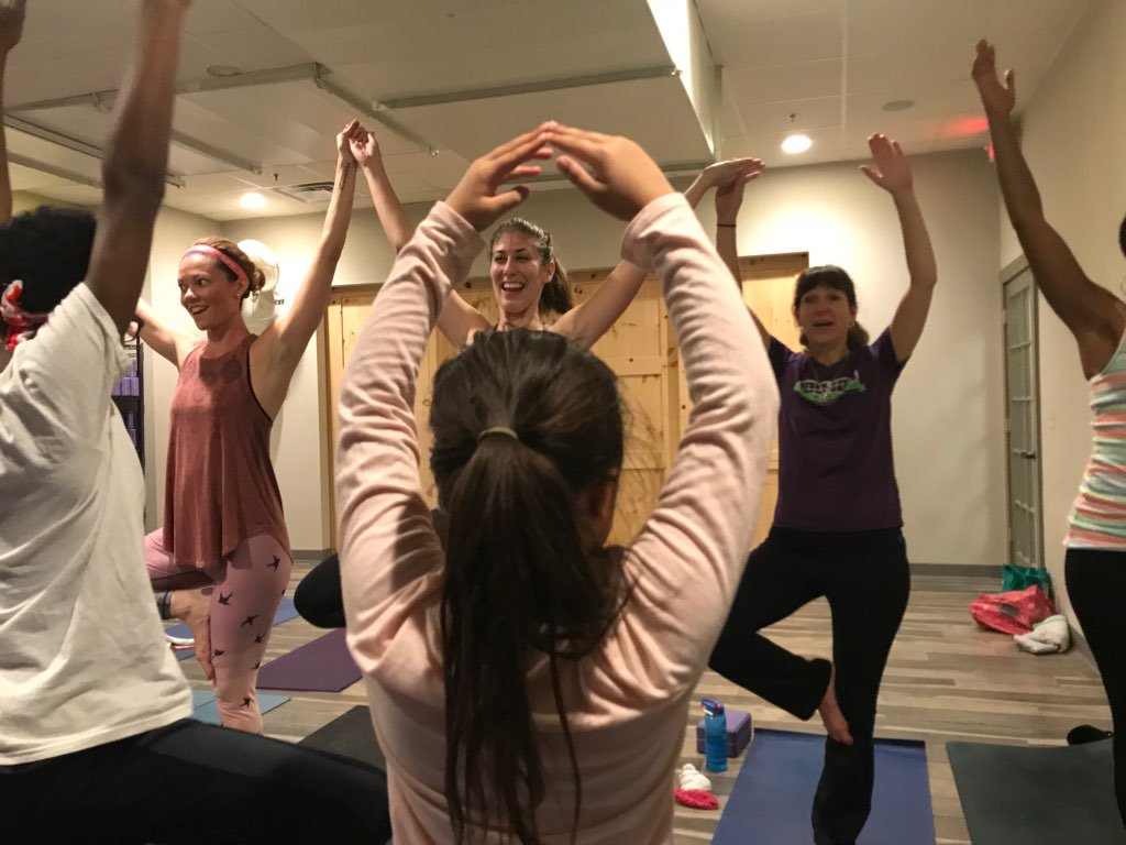 BigsofCT's tweet photo. Yesterday Bigs Ignite hosted a free, hour-long introductory yoga class at The Yoga @TheYogaShop_CT in West Hartford for Bigs and Littles. Bigs Ignite, Littles, Bigs + Yoga = FUN! 😀
 
 #nbbbs #CTmentoring #mentoringworks #bbbsa #bbbsaamerica #bigsignite https://t.co/Pg2ZqX595e