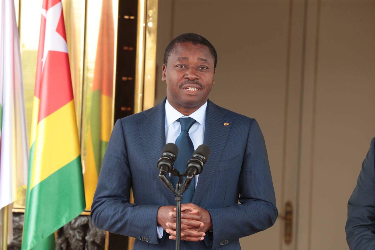 Presidenceci's tweet photo. Le Pdt togolais s'est réjoui d'avoir bénéficié des conseils du Pdt OUATTARA sur la situation socio-politique au #Togo et en #Guinée_Bissau https://t.co/E6wiLhdNZk