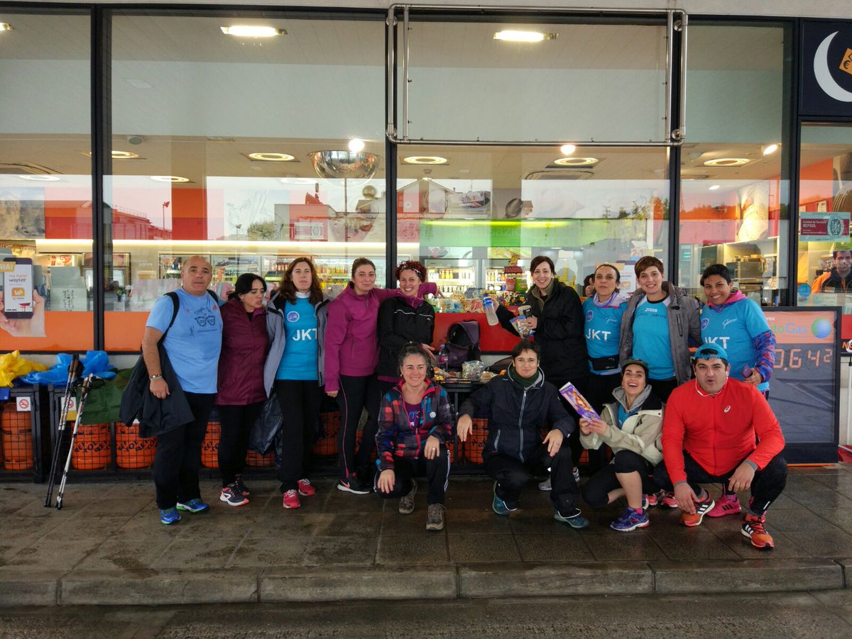 JosemiKT's tweet photo. #NordicWalking , #correr,... ¡Lo que sea!
Objetivo: hacer kms, disfrutar y dar a conocer realidades de vulnerabilidad con las que podemos colaborar para dejar un mundo algo mejor de lo que lo encontramos.
#Behobia2017 #Nicaragua #CasaHogar #Natras #Samaritanas #KirolSolidarioa https://t.co/kmq2mYxd16