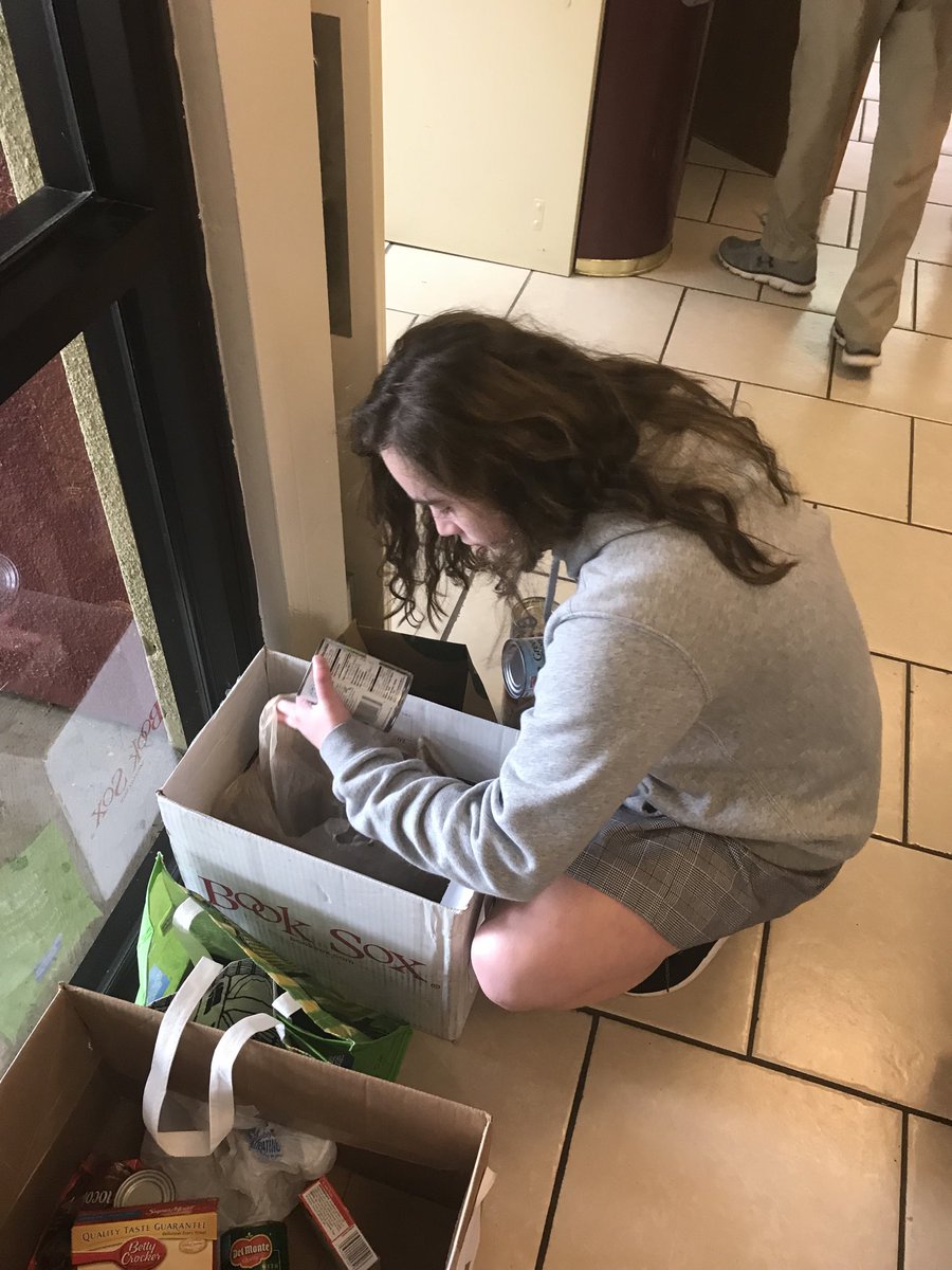 ecs_eagles's tweet photo. Our annual middle school #thanksgiving food drive benefiting #LivingWaterCommunityChurch with Rev. Ssebikindu ended today after the students and Mrs. Bierbrodt got it all organized! #ecsgenerosity #abound https://t.co/JJ54PDvG1q