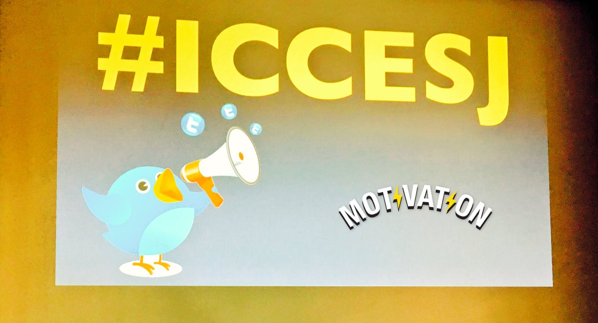 UrizaCarol's tweet photo. En sesión in company sobre redes sociales y comunicación digital #somosICC https://t.co/bKCHLzOAqA
