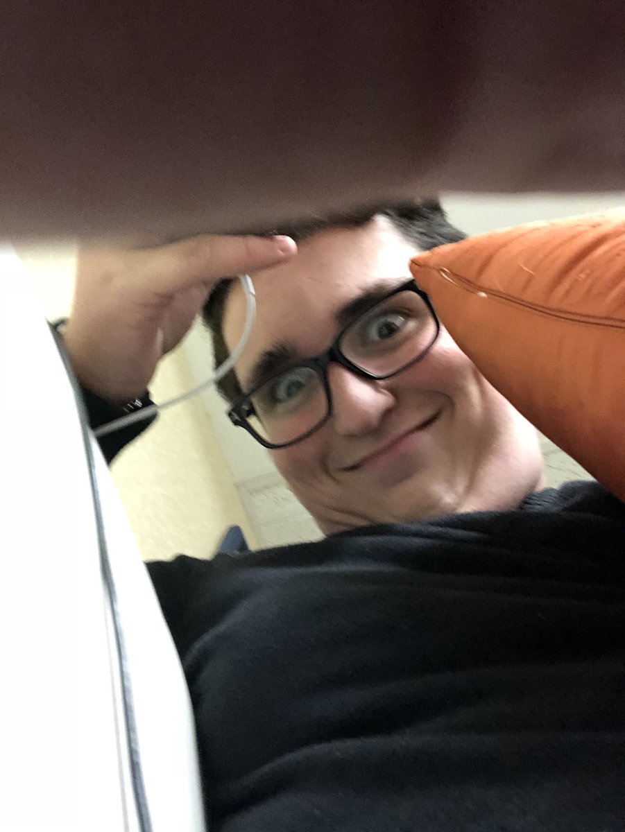 YoMamasMC's tweet photo. Arrived in Philly with @ItsMooseCraft and the first thing @09sharkboy does is take selfies on my phone https://t.co/t1wcQ18AqG