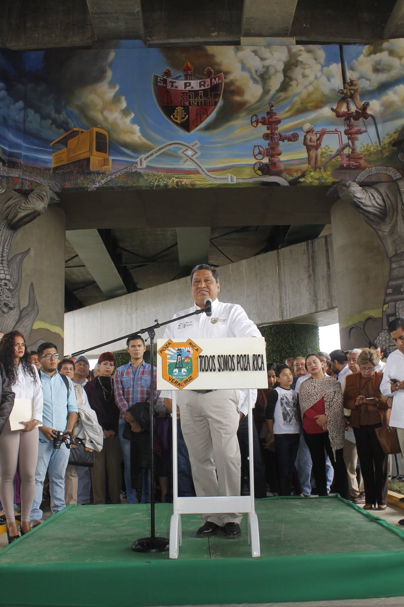 TodosSomosPR's tweet photo. #PozaRica El alcalde #SergioLorenzoQuirozCruz inauguró la obra del paseo “Raíces de Vida”https://t.co/A9rJMIQVVW #TodosSomosPozaRica https://t.co/mkj49y7NxY