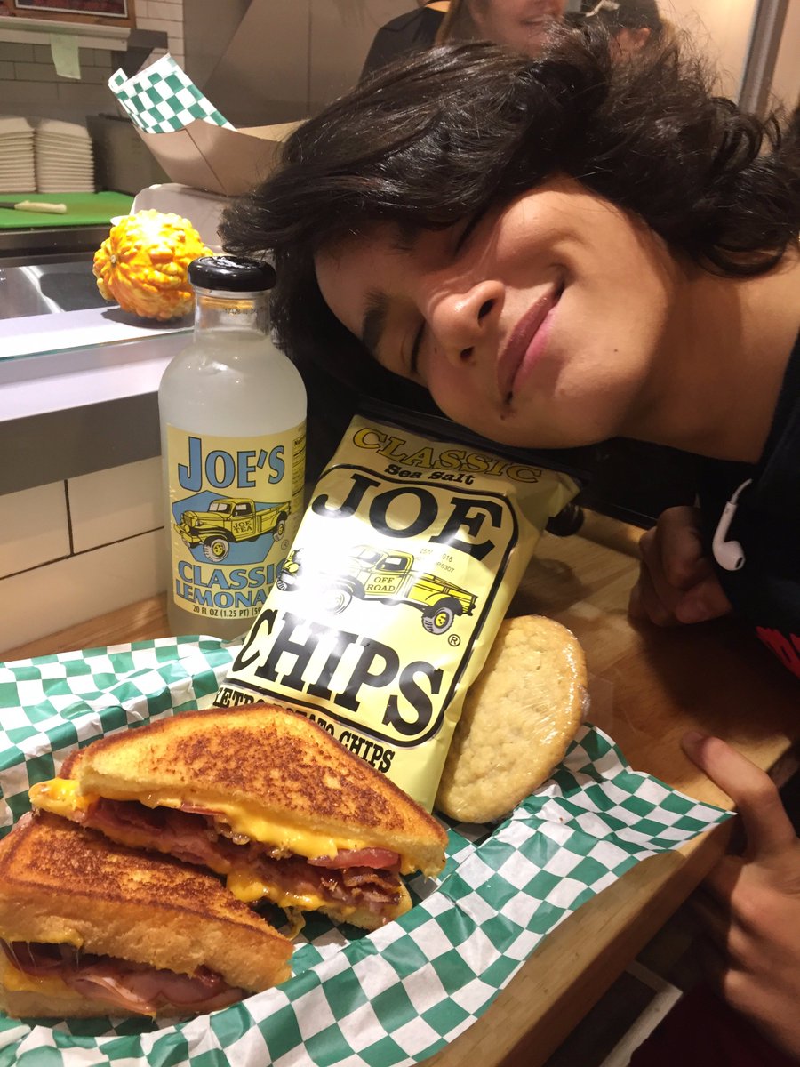 christinelbell's tweet photo. Try the #ABaconHamLincoln at @everdinesshop on Nov 29 @nchsofficial @nchscteredhawks #IntrotoBus 8th period https://t.co/8T9RtfvIji