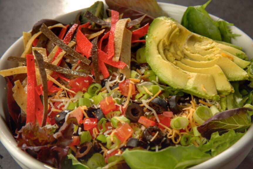 BullysSportsBar's tweet photo. #NewMenuMonday featuring our Southwest Salad + $3 Domestic pints. The only place to satisfy those cravings is you local #Bullys! https://t.co/x0RAioVvTE