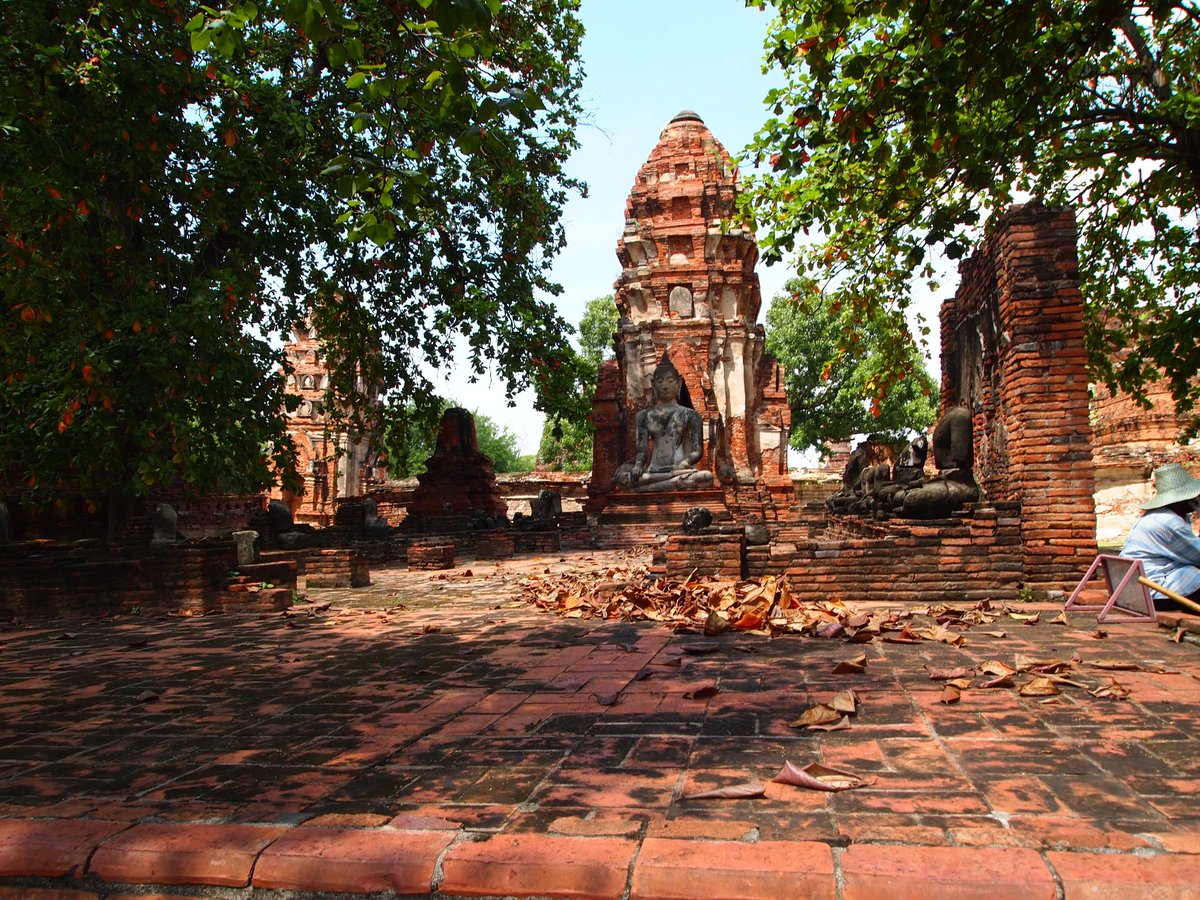 Visita los templos de #Ayutthaya en esta excursión cultural de un día desde #Bangkok.🙌 ow.ly/Aen930gkTHJ