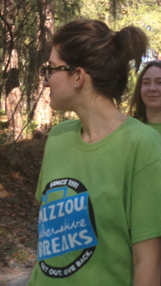 mab_okefenokee's tweet photo. Participant S/O #3 goes to the Disney Lover Halie! Halie always salt and peppers everything way too much even before she tastes her food! She also hates reggae music and club music from Europe!!! Halie has also taught us so much about eating healthy!!! Yay Halie!!! https://t.co/marIFOedcX