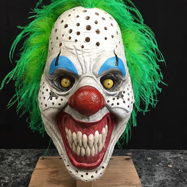 AHSxES's tweet photo. Holes / Pentagram

#AHSCult https://t.co/MWCQTfMA3M