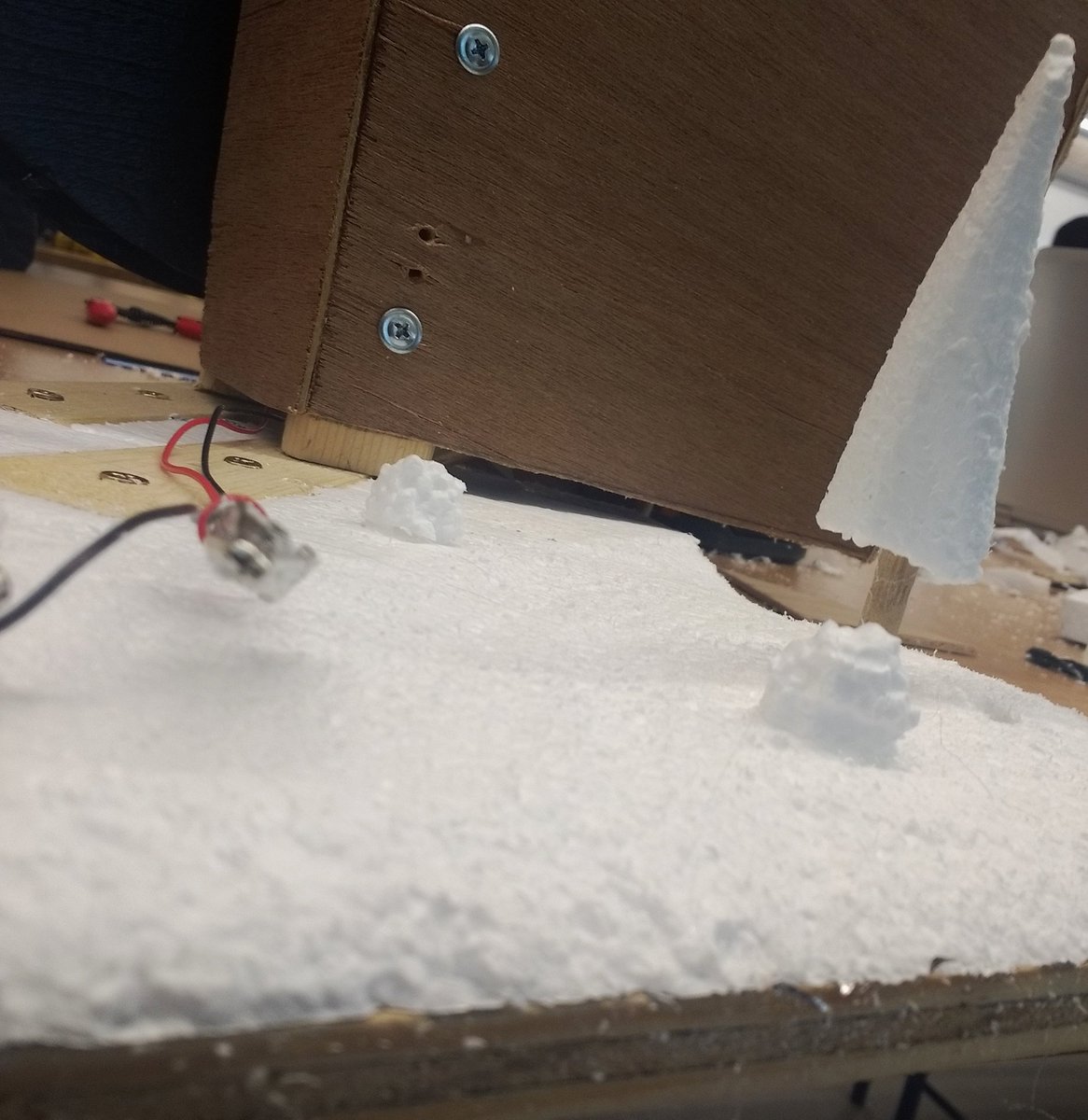 ACEDEngineers's tweet photo. Are there snowy peaks in Arizona? #FSE100Sparkyville #ASUFultonEngineering #ACEDEngineering #FMTeam2 https://t.co/mjTwTo9jYt