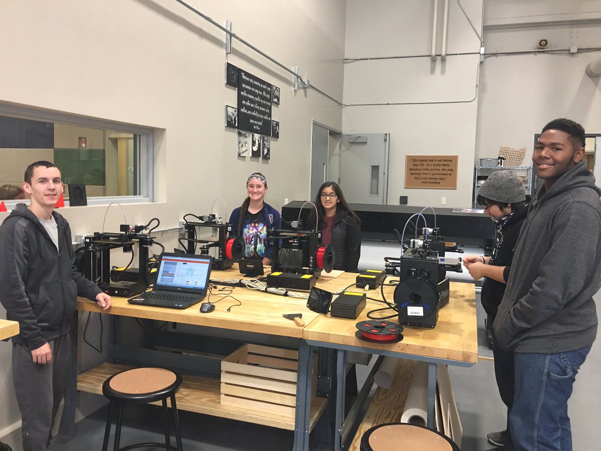 WEstemLADY's tweet photo. South High Ss working with @wefabmobile and @wes_techdir in the FAB Lab for the first time today!  #fablab @WESchools @SOUTH_Principal https://t.co/kD5t4qtfxM
