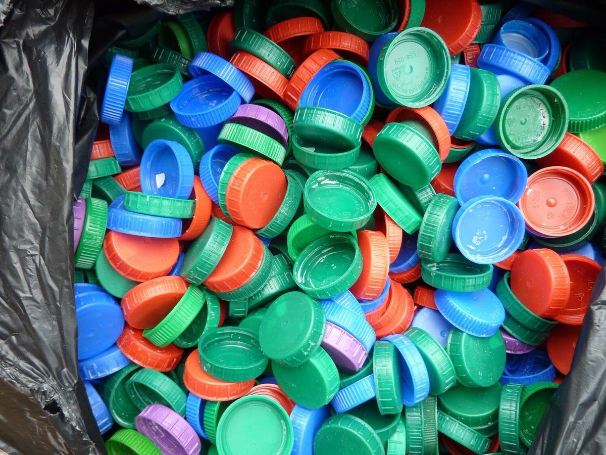 HI_Voices's tweet photo. On the scrounge for heaps of these here @RockfieldCentre โค๏ธ๐๐๐๐ #plasticbottletops https://t.co/jYi2v8My7q