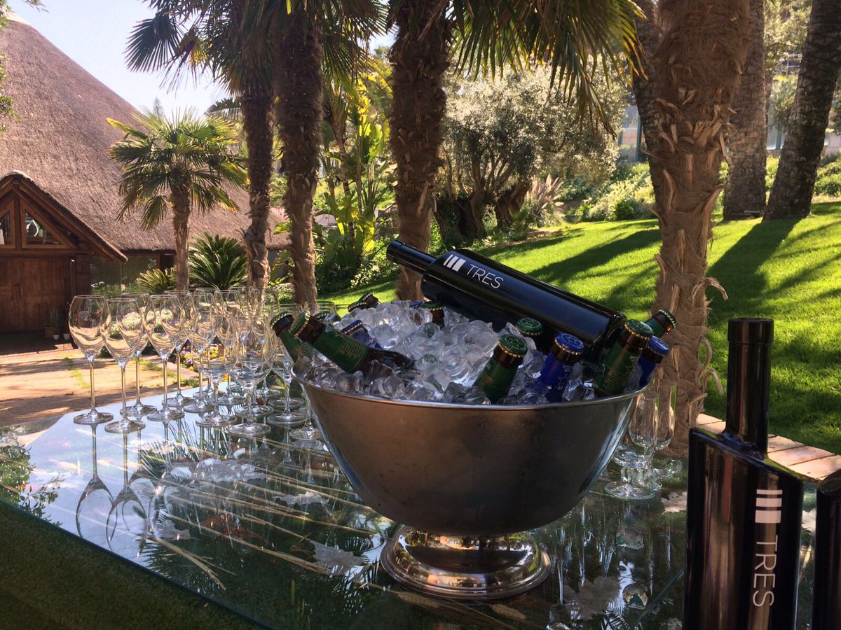 Es un privilegio que en la <a href="/CabanaBuenavist/">CabañaBuenavista</a> , único restaurante murciano con una estrella de la <a href="/GuiaMichelin_ES/">La Guía MICHELIN</a> , su sumiller, el grandísimo <a href="/JoanBelTor/">Joan Belda Tortosa</a> confíe en la <a href="/CervezaTress/">Cerveza Tress</a> para maridar algunas creaciones ¡muchas gracias!