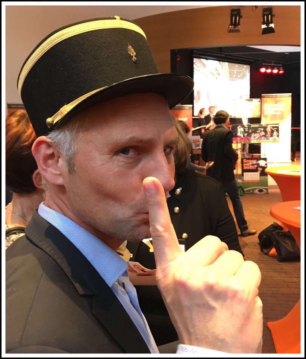 markdeckers's tweet photo. Deze bromsnor vertelde bij Route2020 de hele dag over dit rapport over boetevrij: https://t.co/rwBfwrmm1z #deeljerijk https://t.co/BZFskQt01Y