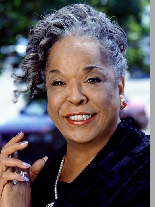 blkgirlculture's tweet photo. Rest in Power to the iconic Della Reese (1931-2017) https://t.co/PCvoQSXMFz