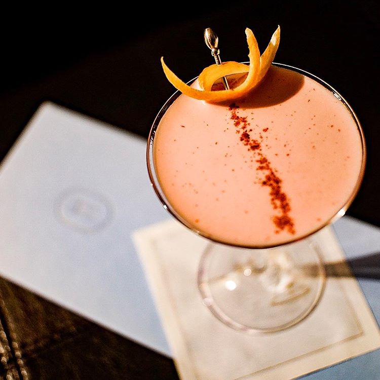 vitadailymedia's tweet photo. The secret is finally out. The new @hjuzlounge at the @WestinBayshore is open, and ready to welcome you with sumptuous Art Deco design, and an internationally inspired menu and bar.

https://t.co/8pf3YyRSlZ https://t.co/NlELc8MN4V
