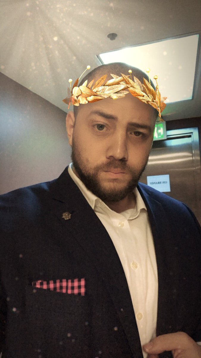 Daddyphatsnaps's tweet photo. Itโs hard being the G.O.A.T of Instagram modeling #filtersonfilters https://t.co/XfUw9RTNM6