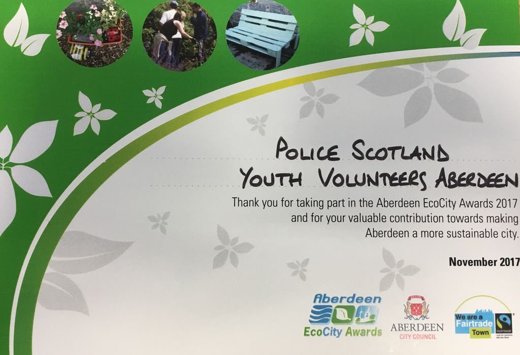 PSOSYouthVol's tweet photo. #PSYV Aberdeen were recently shortlisted for a #CleanUpChampion award at this years @AberdeenCC Eco Awards for their efforts in litter picks throughout the city.
Despite not winning it was an excellent networking event. #ACCECOCITY17
@PoliceScotland @NorthEPolice https://t.co/mXsPEhlAKm
