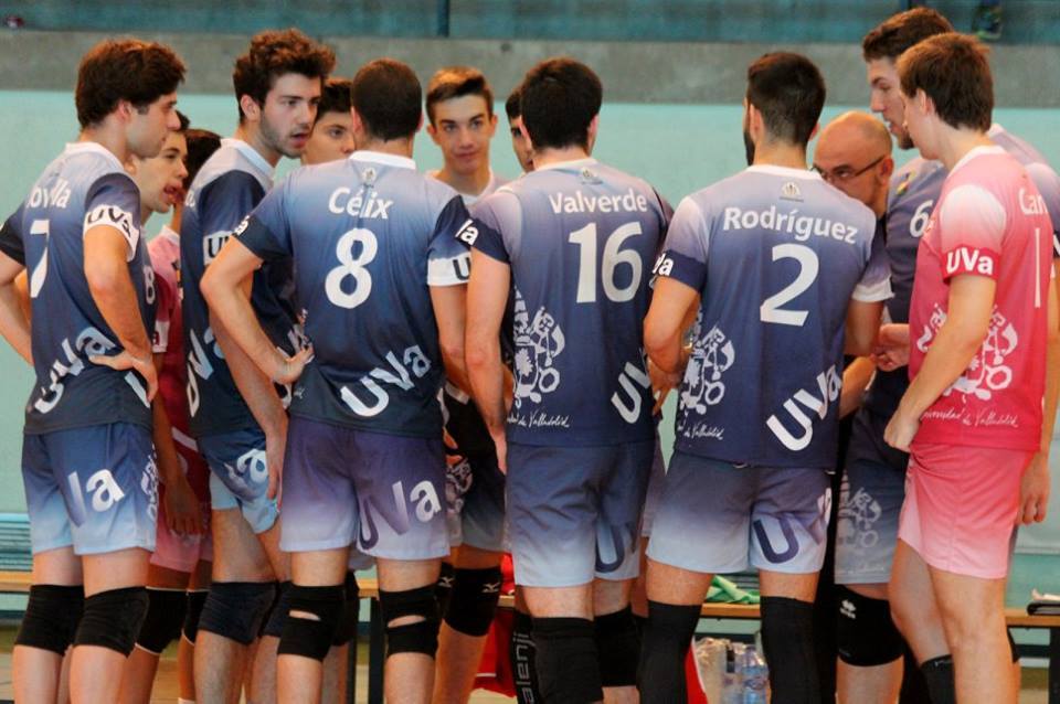 MartaPeraita9's tweet photo. El club de voleibol UVa no levanta cabeza tras una nueva derrota contra el Electrocash https://t.co/gNjWmEXJQC https://t.co/UD8m8ECT8N