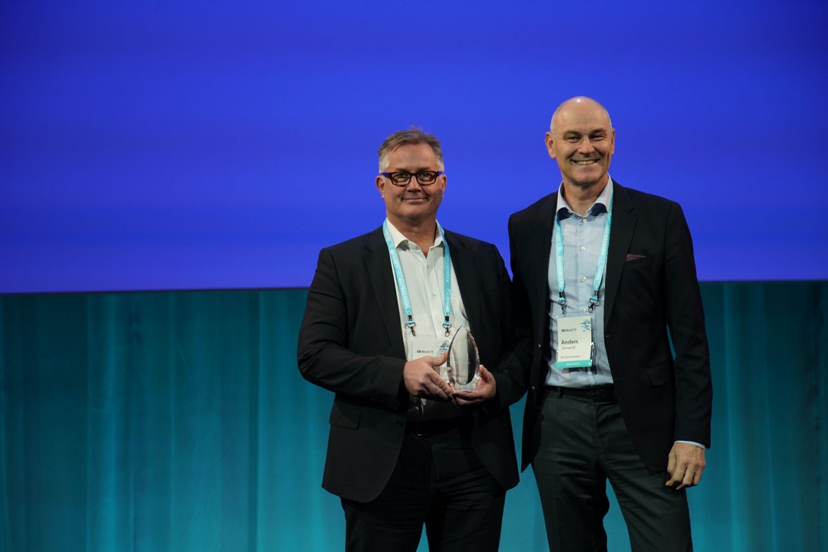 CA_Partners's tweet photo. @omegapoint_ab receives the Best Newcomer Award - EMEA. Keep up the amazing work! #CAWORLD #CAWORLD17 #NoBarriers https://t.co/dfIeZ1FofU
