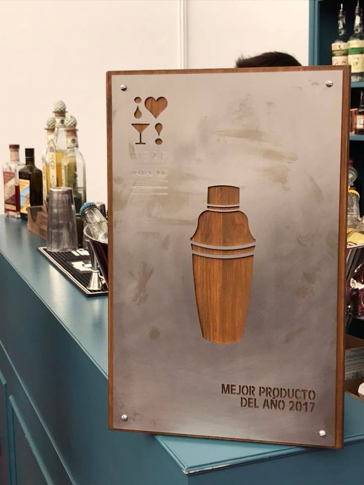 cubershielo's tweet photo. Enhorabuena @drinkfortaleza!!ganador en el #FIBAR2017 #Tequila #Fortaleza #DrinkFortaleza #Cubershielo #HieloPremium #FIBAR #FIBARValladolid #Cocteleria https://t.co/Ip7yby2R6i