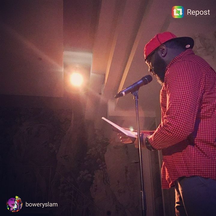 ACaseOnline's tweet photo. #AuthorLife #poetryinmotion @BowerySlam https://t.co/LLXhypNHw6
