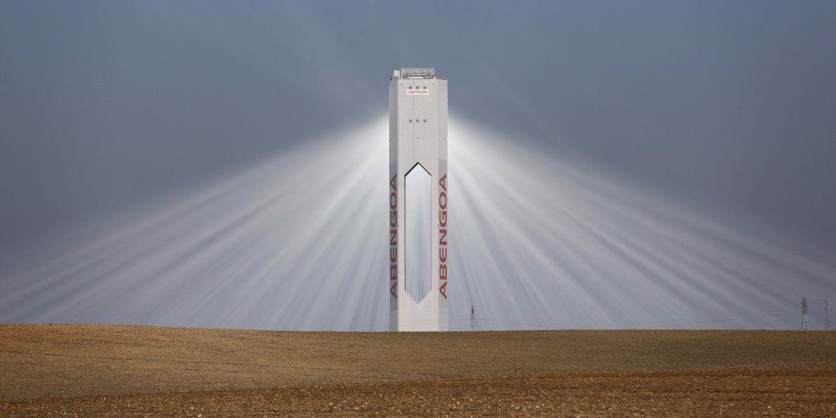 HOMEREnergy's tweet photo. At least 40% of the world's power will come from renewable sources by 2040 and these are some of the companies leading the charge: https://t.co/kTLI1J9zR8 https://t.co/lcaZlGMgvW