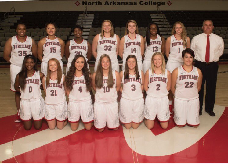 PioneerTeams's tweet photo. The Lady Pioneers @ashlynn__2 sinks a 3pter with .05 to play to seal the win 72-69 over @CotteyCollege tonight!  @OzarksOzone @harrisondaily @NJCAA @NortharkTweets https://t.co/MZB7KpTw6k