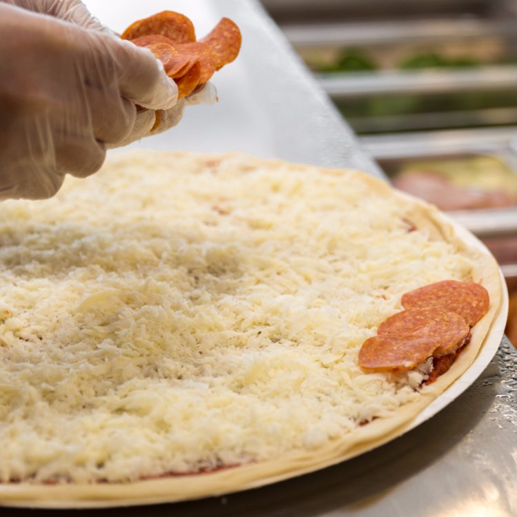 TakeNBakeHawaii's tweet photo. Looking for a way to express how much you love our pizza? We have an idea. https://t.co/9IJDMXTEpF https://t.co/YEqc56H9ja