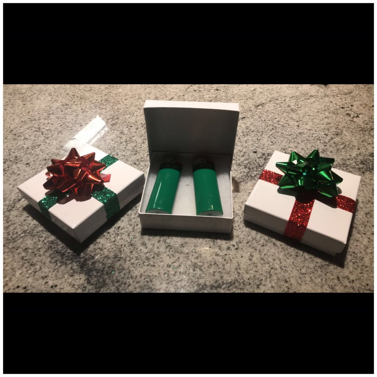 unbuckables's tweet photo. UNBUCKABLES NOW OFFERING GIFT WRAPPING!! 🔥🗣🗣 #anyoccasion #unbuckables #customlighters #customashtrays https://t.co/zJ0GLr00JA