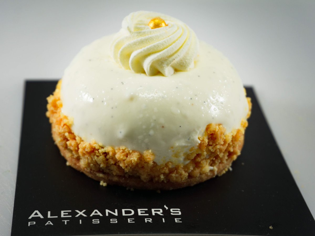 Find out what’s in this tart at instagram.com/p/BbvaoNYgx6b! 

#eatsj #dessert #vanilla #mondaymotivation #cheatday