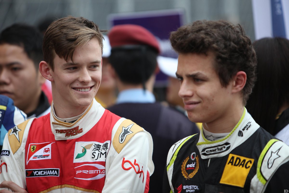 Rochi_F1's tweet photo. #McauGP🇲🇴
Qualy Race:
Callum P1
Lando P7
Sacha P12
Mick P20
Grand Prix:
Lando P2
Sacha P7
Callum P15
Mick P16
#SF11🇦🇷 #MS25🇩🇪 #LN31🇬🇧 #CI53🇬🇧 https://t.co/goDix7FEh2