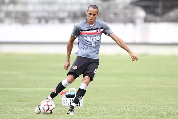 Ver imagem no Twitter Ver imagem no Twitter