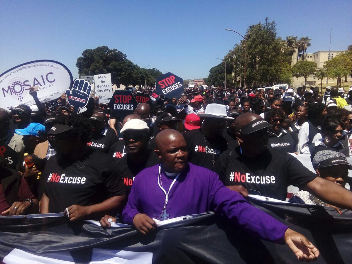 GRSSouthAfrica's tweet photo. Great turnout at the Takuwani Riime! Men's March on #CapeTown Parliament yesterday for @intl_mens_day! Thousands joined to call for an end to #GBV and violence #EndGBV #EndVAWG #NoExcuse #Asibonisane #CommunityResponses @USAID_SAfrica @GrassrootSoccer #CCI https://t.co/y0ZYKA9UwV