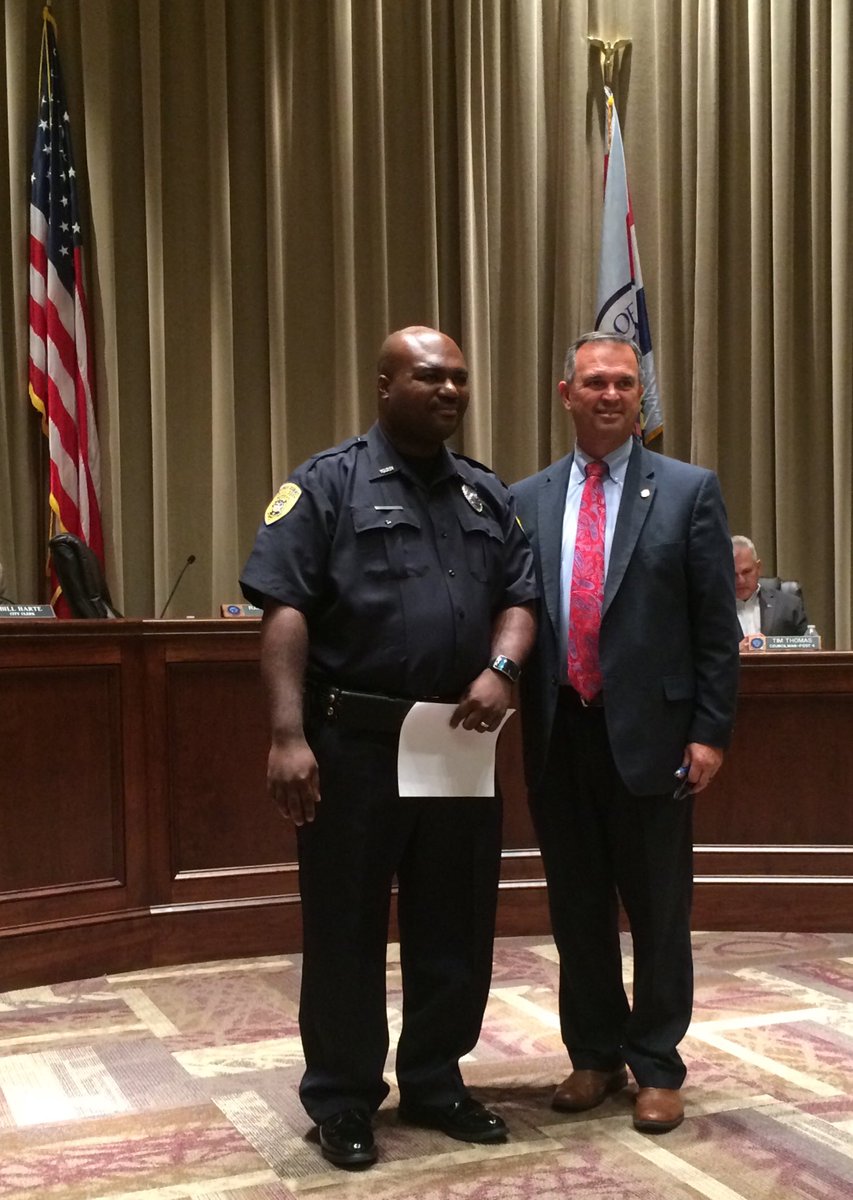 CityofWR_PIO's tweet photo. Swearing in of Police Officer Eyric Willams https://t.co/wC68bk7bJR