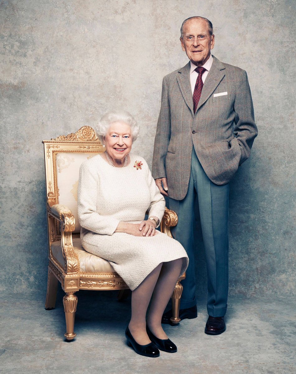 HapacaStudio's tweet image. A portrait by @mattholyoak to mark the 70th wedding anniversary of Elizabeth II and Prince Philip with backdrop by @HapacaStudio