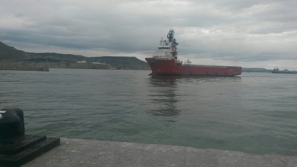 Armada_Arg's tweet image. Arribaron a #ComodoroRivadavia  el Skandi Patagonia que trasladará el ROV (remot operated vehicle) y el Sophie Siem, que hará lo mismo pero con un minisubmarino y una campana de rescate. Caso SAR #SubmarinoARASanJuan