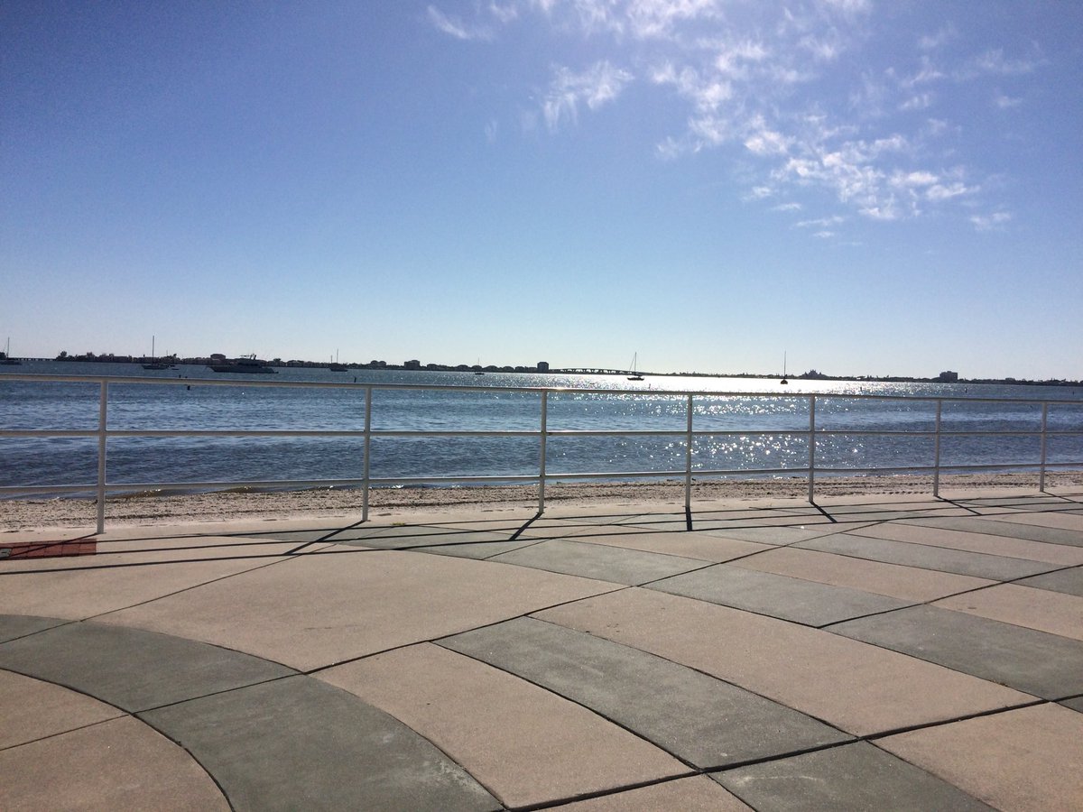 Sunchaser212's tweet photo. The view from my office today!
#parttimemermaid #sunchaser212 https://t.co/ULRbeRadT0