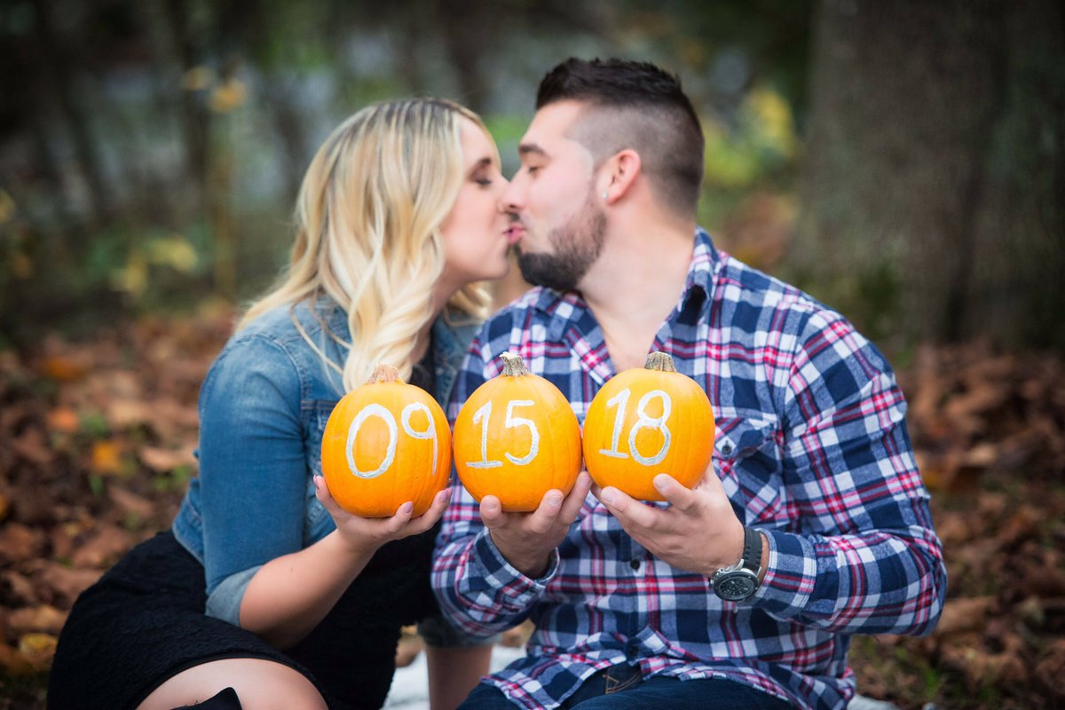 KSStudios_'s tweet photo. Love and time #KSstudios #engagementphotos #shesaidyes #heproposed #engaged #torontophotographer #yorkregionphotographer #photography #love https://t.co/G8PWEESf0K