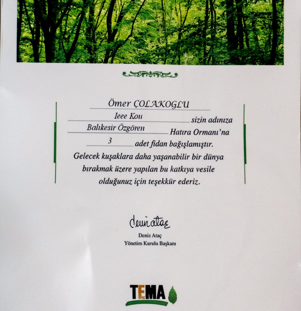 omer_colakoglu's tweet photo. Bir insana verilebilecek en güzel hediyelerden biri. Çolakoğlu ailesi adına bu güzel hediyeyi kabul ettim. Ailemizin Balıkesir'de birer ağacı var artık. :)
Tekrar teşekkür ederim.
#F5Days @ieeekoucs @kayhanyeter @mtoktas41 https://t.co/V7roMgqh4E