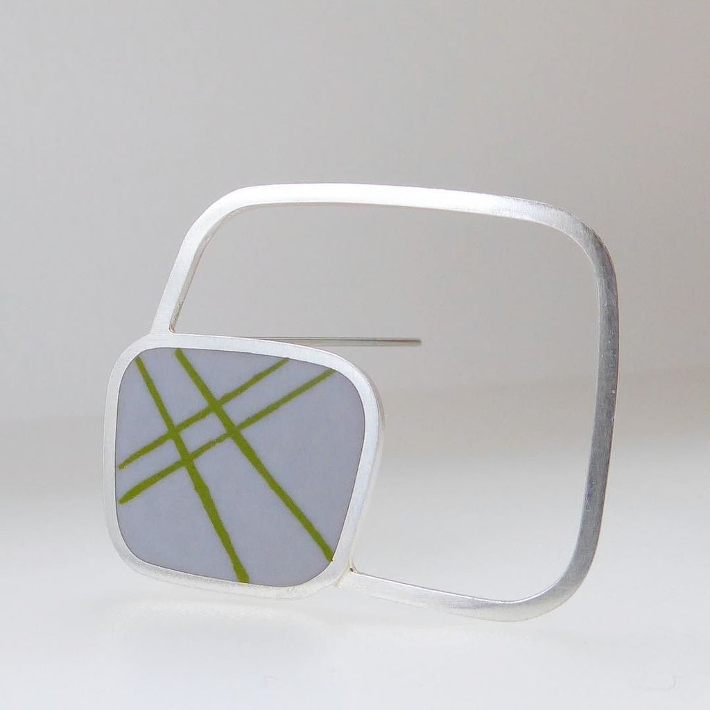 querc's tweet photo. Striped Brooch. I have finessed my brooches this year and they are lighter, clean lined and simple to wear. This neutral grey look good on black or navy, I think..
.
.
.
.
#brooch #resinjewellery #squarebrooch #modernsilver #contemporaryjewellery #greybr… https://t.co/svBUsOfESa https://t.co/jJwWtZmDal